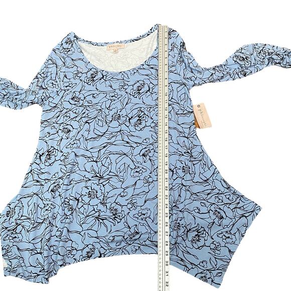 Philosophy NWT Light Blue Black Floral Asymmetric Tunic Knit Top SZ L - Picture 9 of 10
